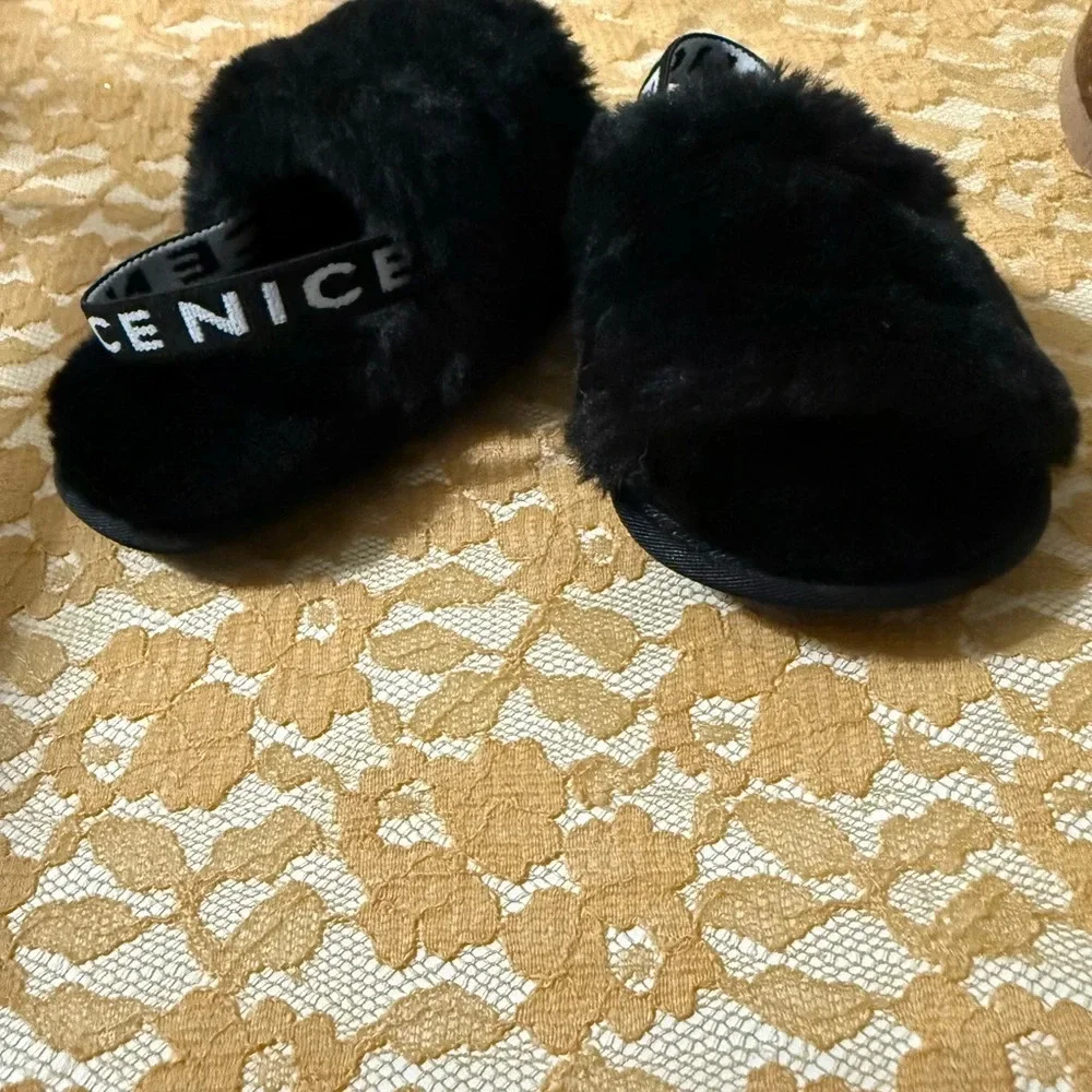 Black Faux Fur slides crib shoes 6m-12m - Picture 3 of 5